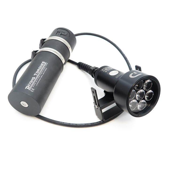 Illuminatore Speleo STRIKER 11.000 Lumen 90 Watt + Canister 15 Amp - immagine 4